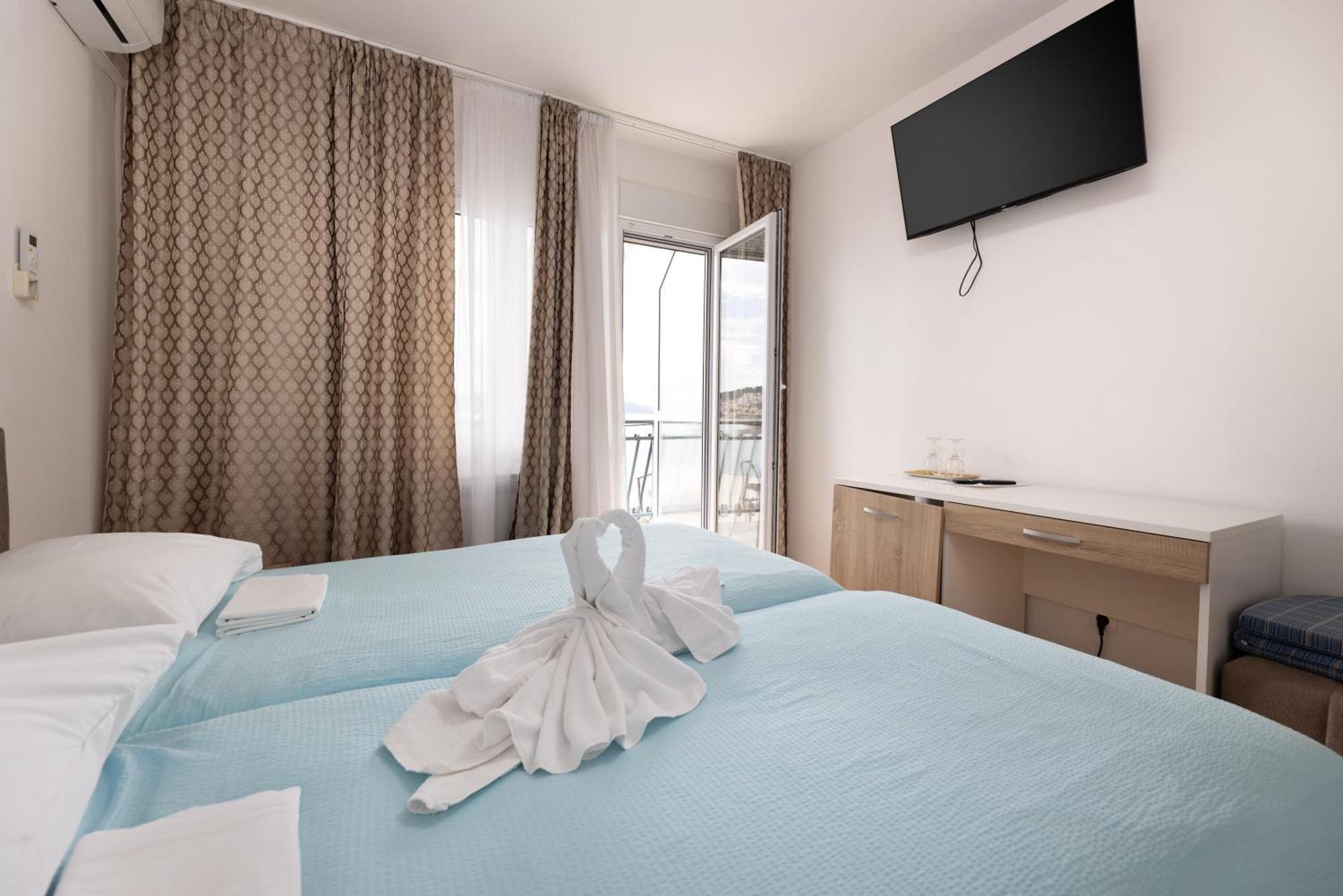Villa Okruk-10 Meters Away From The Beach โอครูกกอร์นญี ภายนอก รูปภาพ