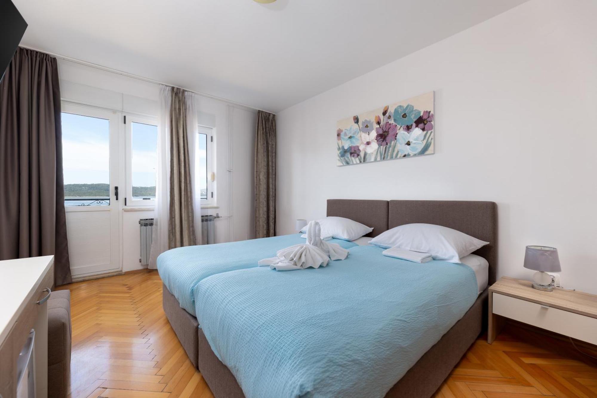 Villa Okruk-10 Meters Away From The Beach โอครูกกอร์นญี ภายนอก รูปภาพ