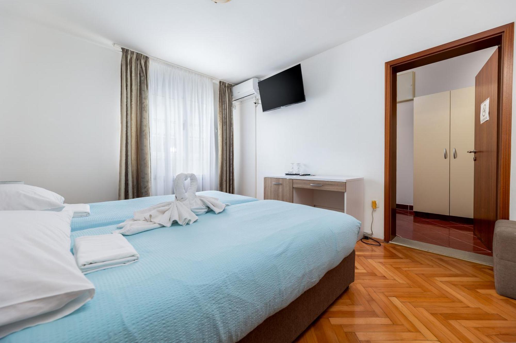 Villa Okruk-10 Meters Away From The Beach โอครูกกอร์นญี ภายนอก รูปภาพ