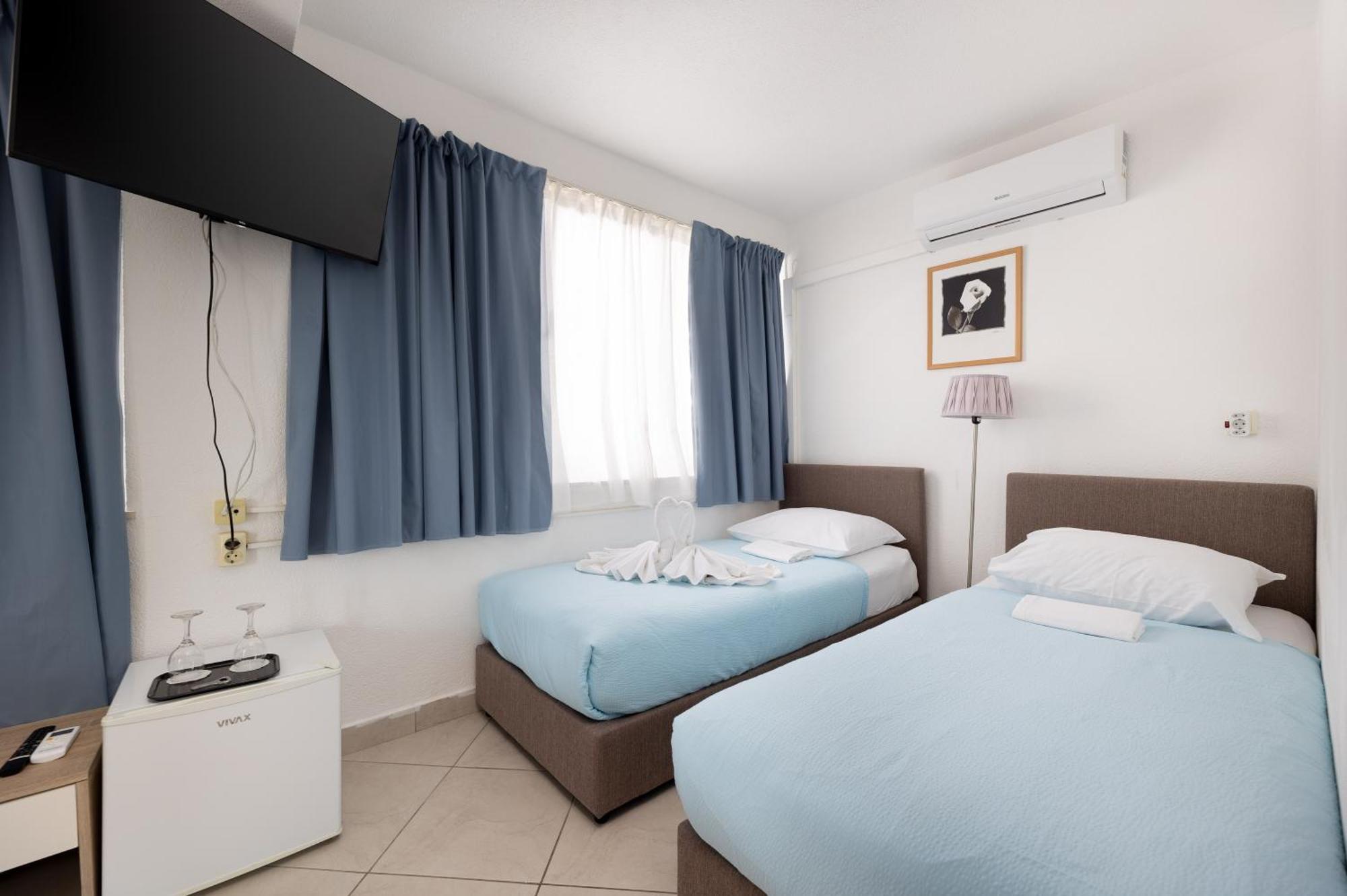 Villa Okruk-10 Meters Away From The Beach โอครูกกอร์นญี ภายนอก รูปภาพ