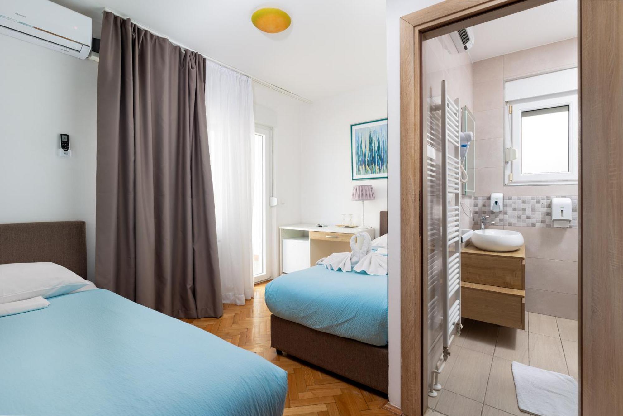 Villa Okruk-10 Meters Away From The Beach โอครูกกอร์นญี ภายนอก รูปภาพ