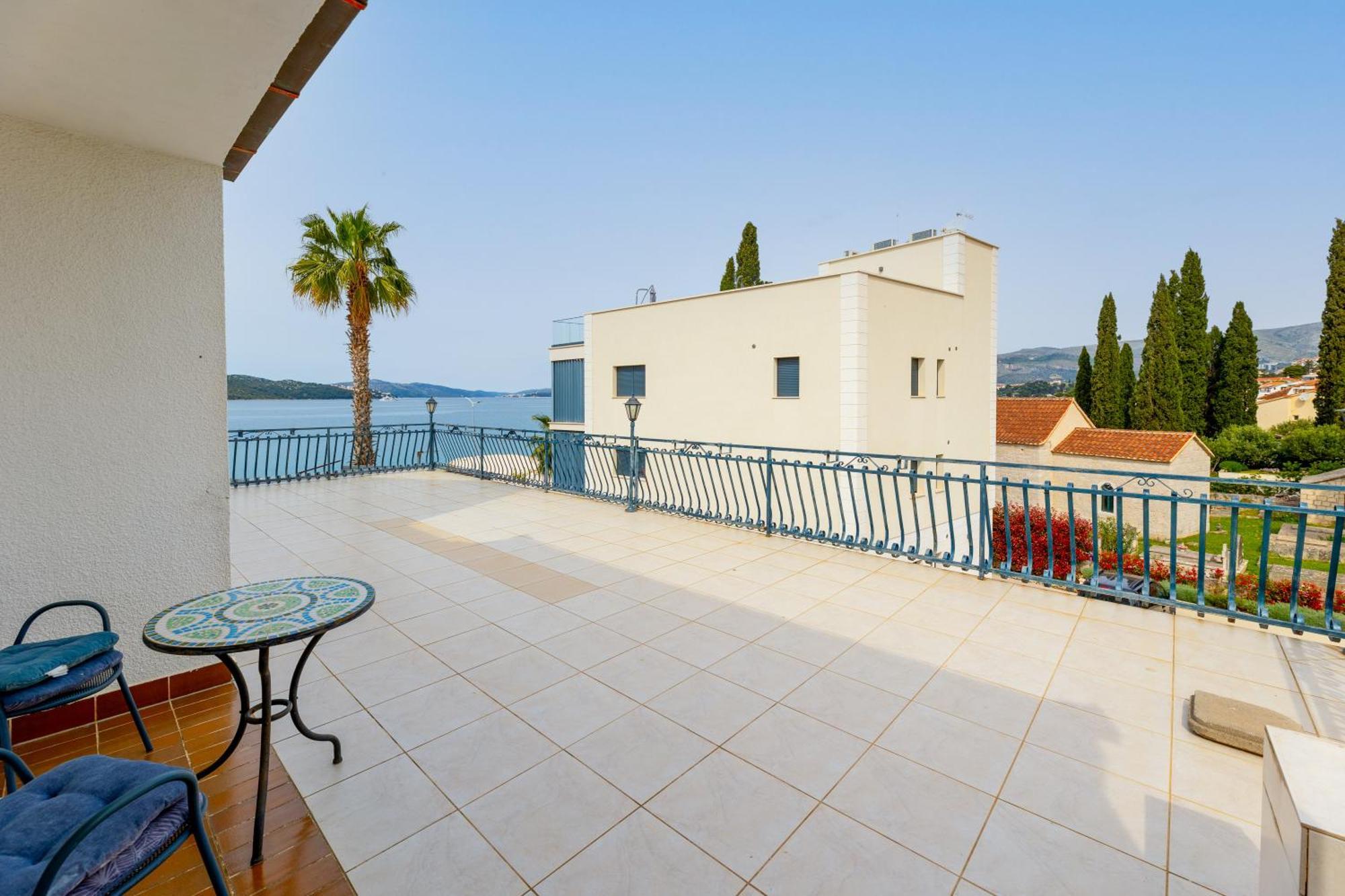 Villa Okruk-10 Meters Away From The Beach โอครูกกอร์นญี ภายนอก รูปภาพ