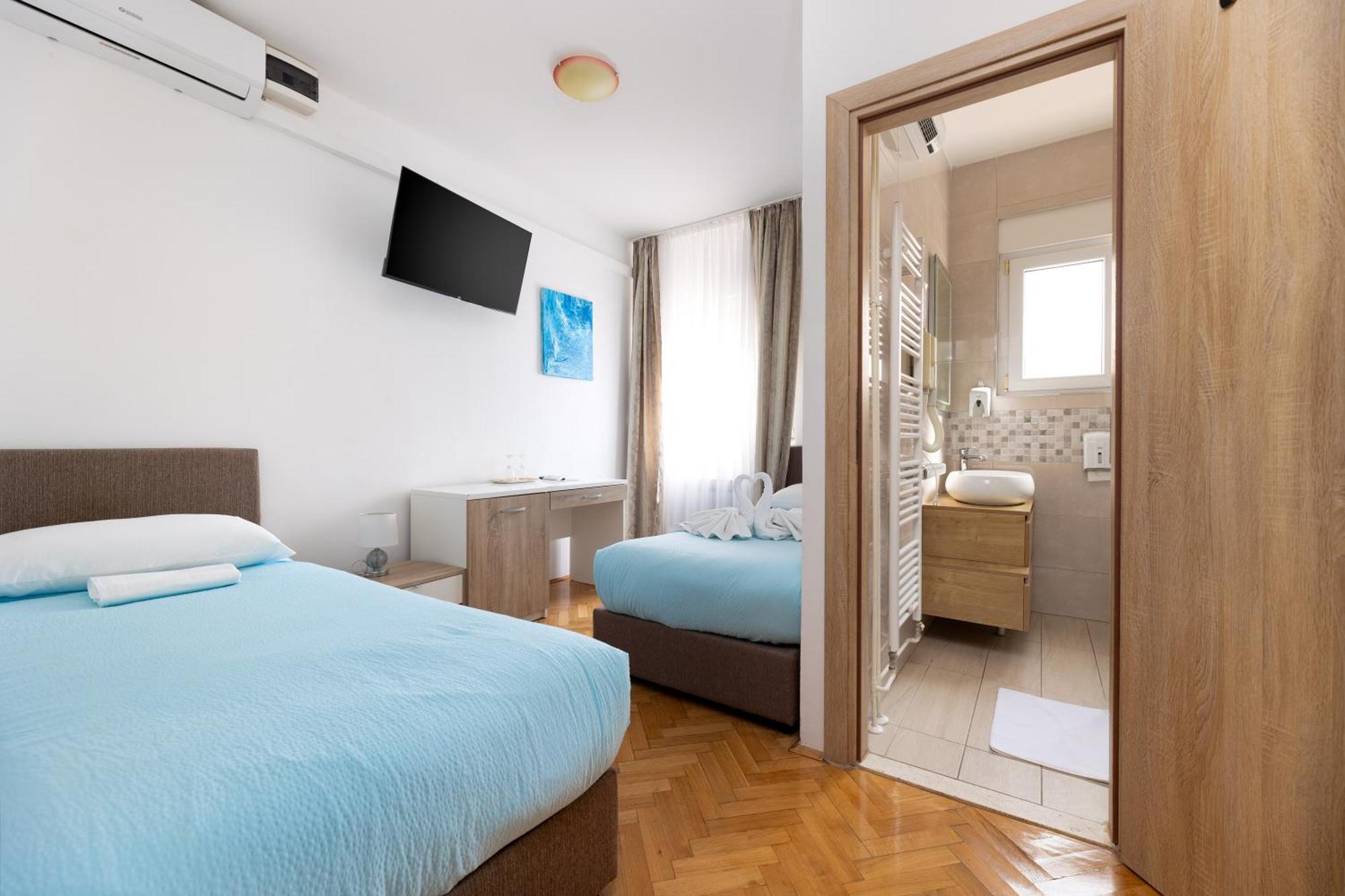 Villa Okruk-10 Meters Away From The Beach โอครูกกอร์นญี ภายนอก รูปภาพ